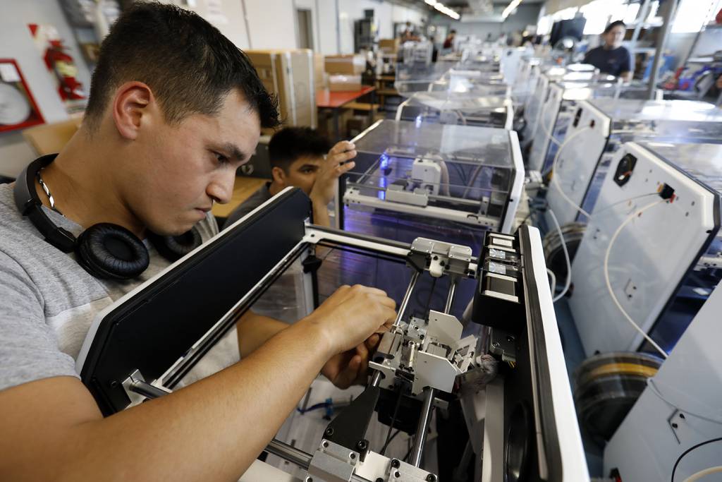 EXO es un gran fabricante nacional de tecnología para hogares, comercios y empresas.